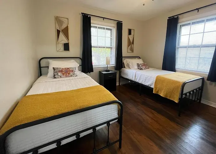 Spacious Lawton Escape With Game Room Near Fort Sill Sleeps 6