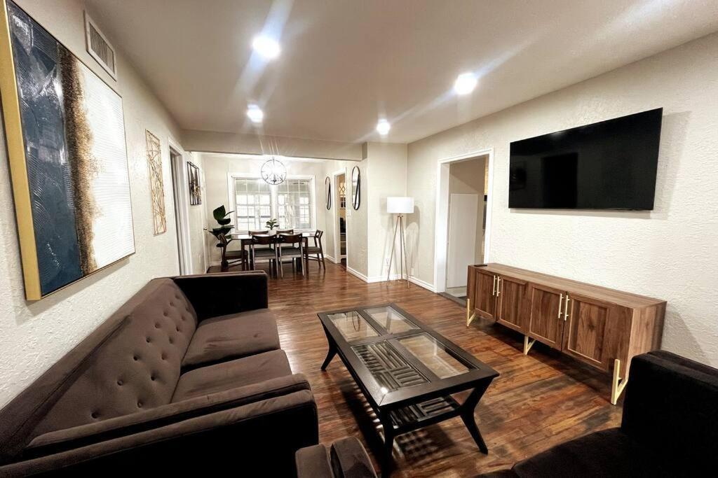 Spacious Escape With Game Near Sill Sleeps 6 Hébergement de vacances *